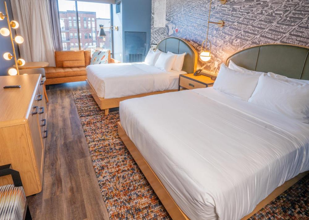 Standard Queen Room with Two Queen Beds interior